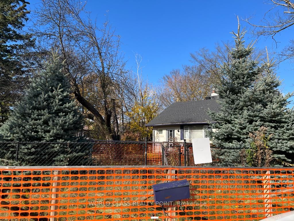 234 Mcintosh St N Property Photo 4