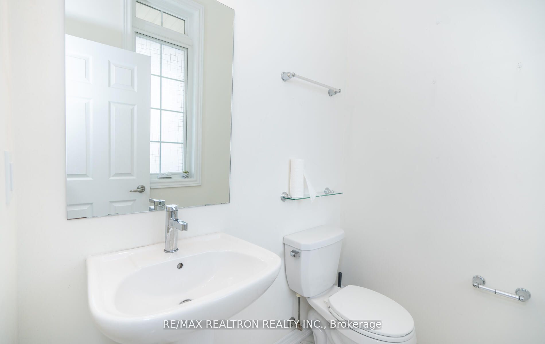 2496 Orchestrate Dr Property Photo 10