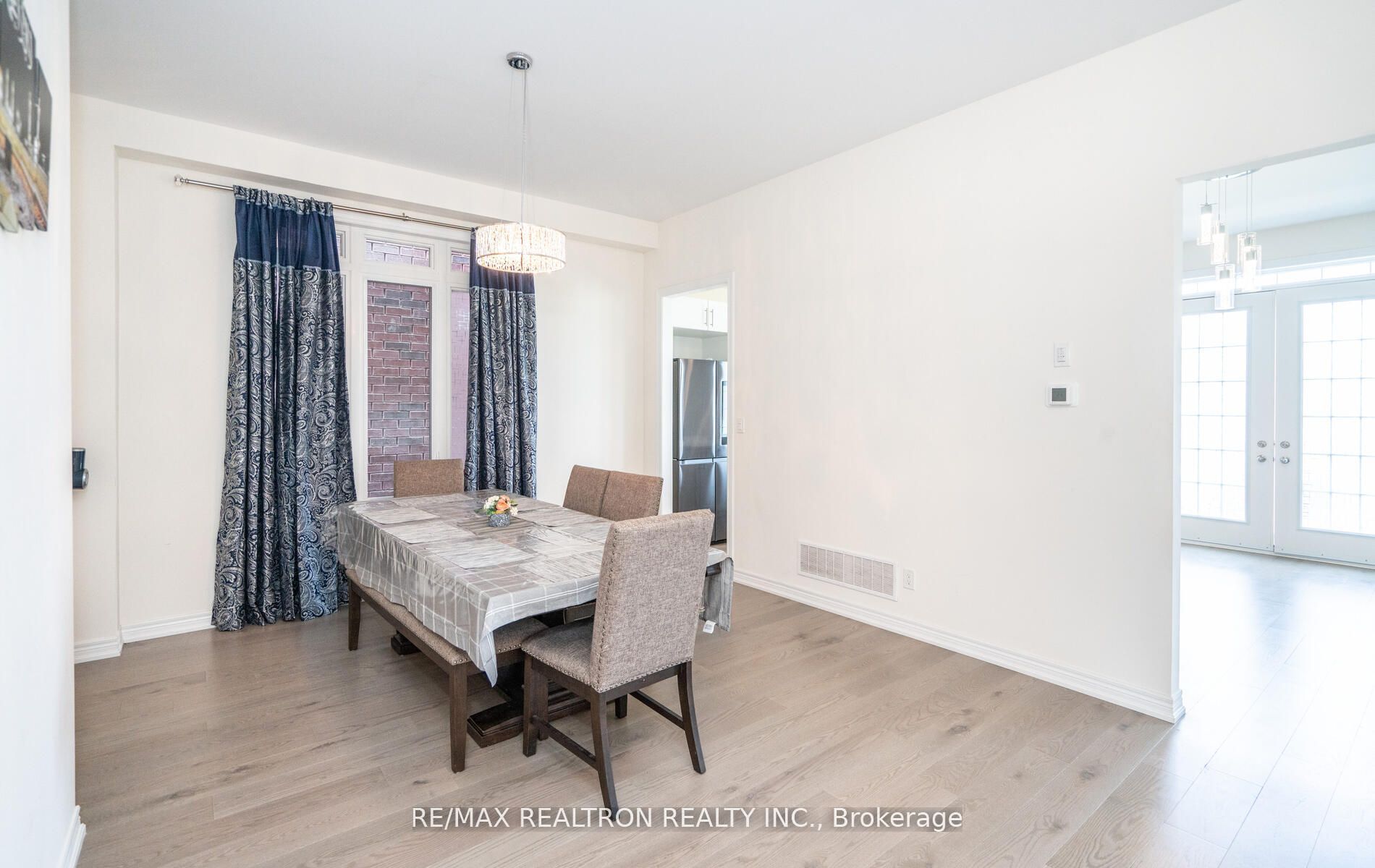 2496 Orchestrate Dr Property Photo 11
