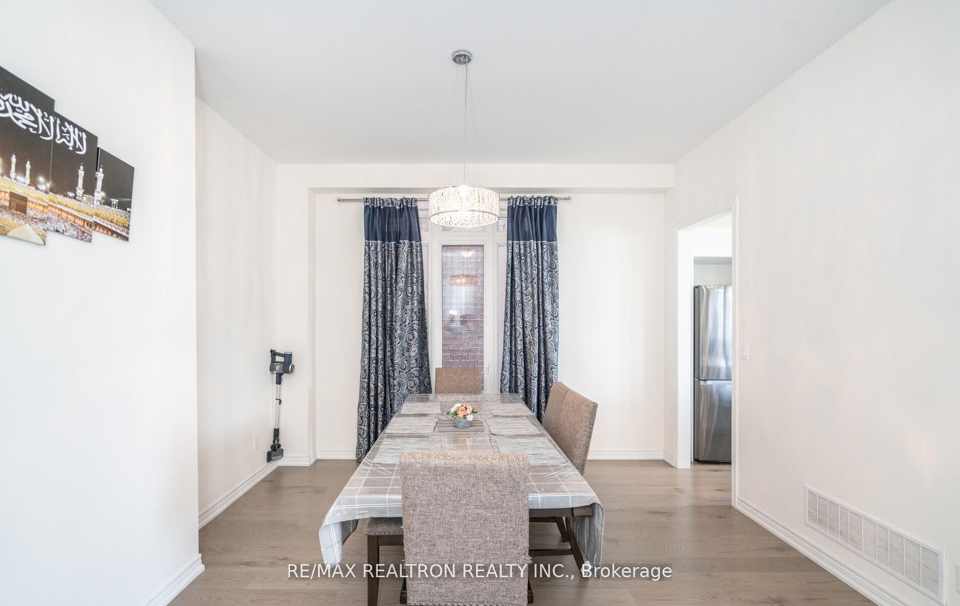 2496 Orchestrate Dr Property Photo 12