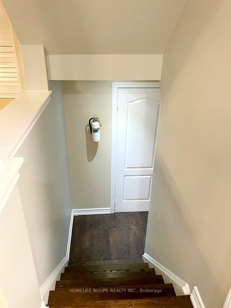 1579 Coldstream Dr Property Photo 7