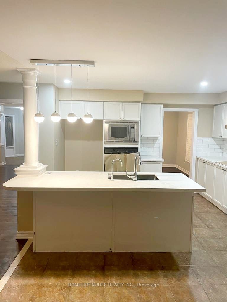 1579 Coldstream Dr Property Photo 8