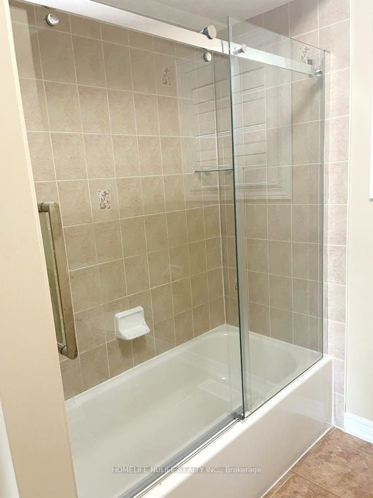 1579 Coldstream Dr Property Photo 24