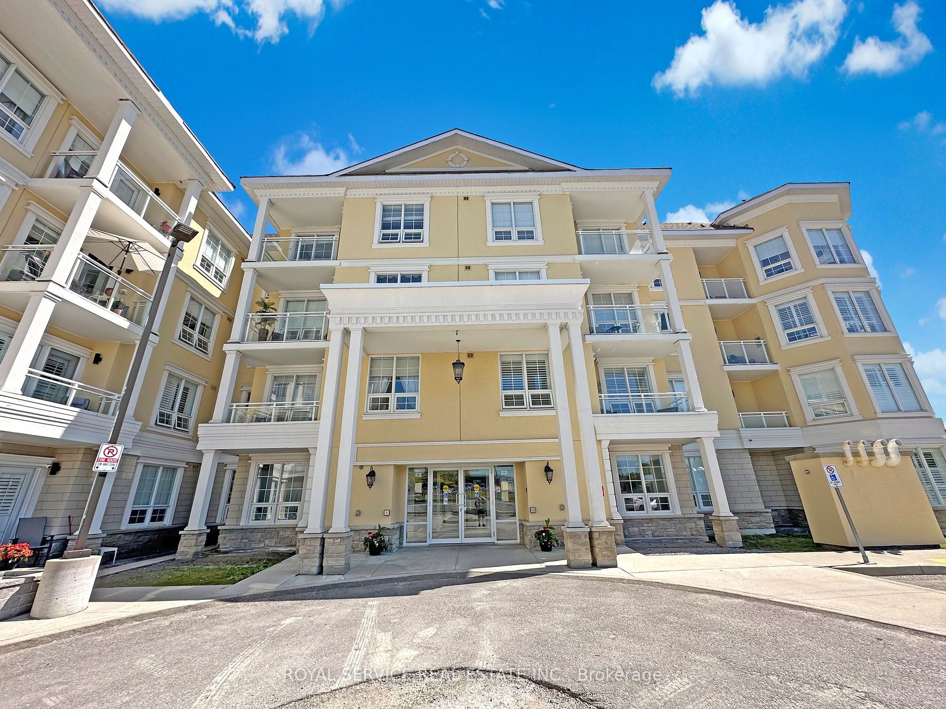 21 Brookhouse Dr 401 Property Photo 2