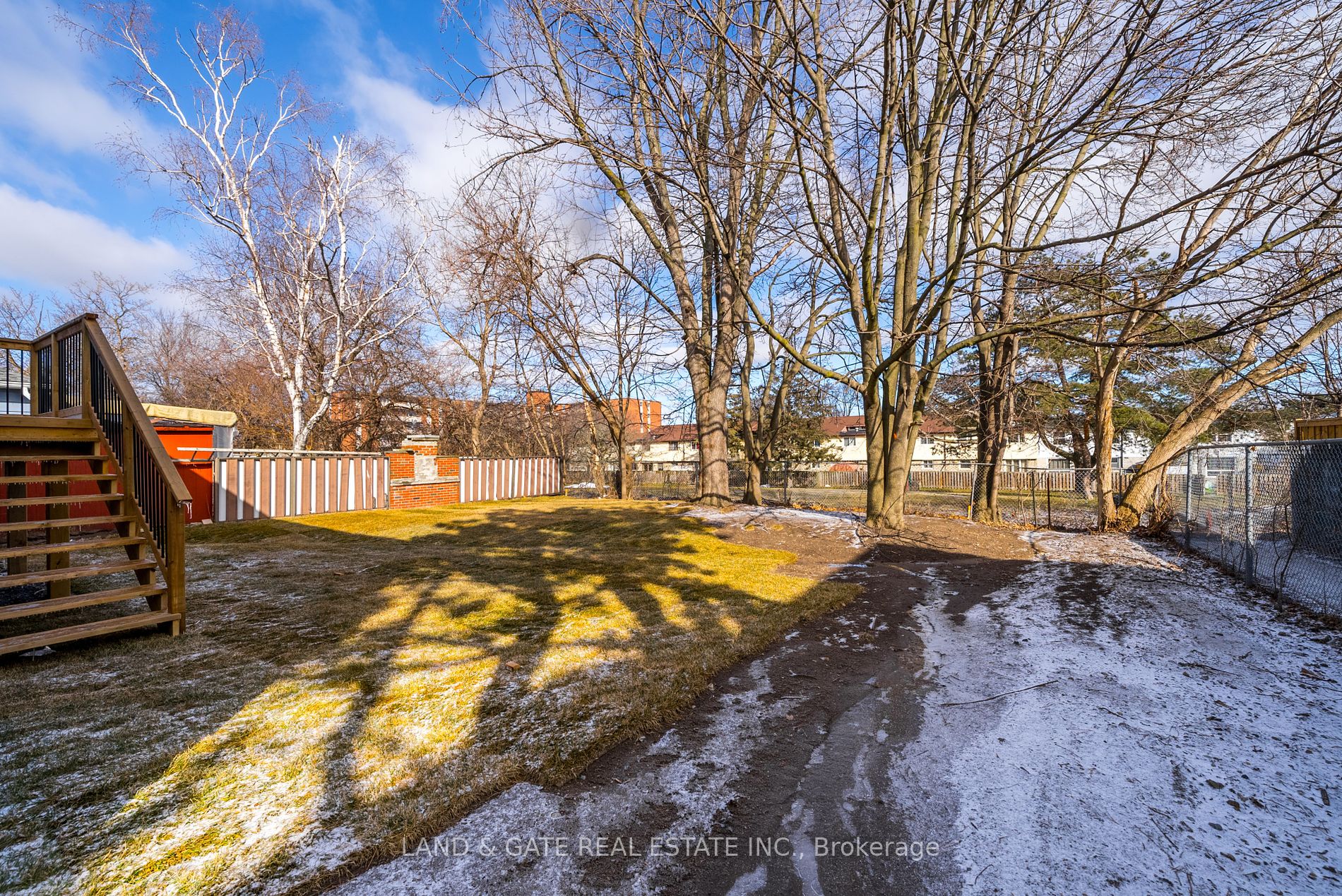 127 Gibbons St Property Photo 37