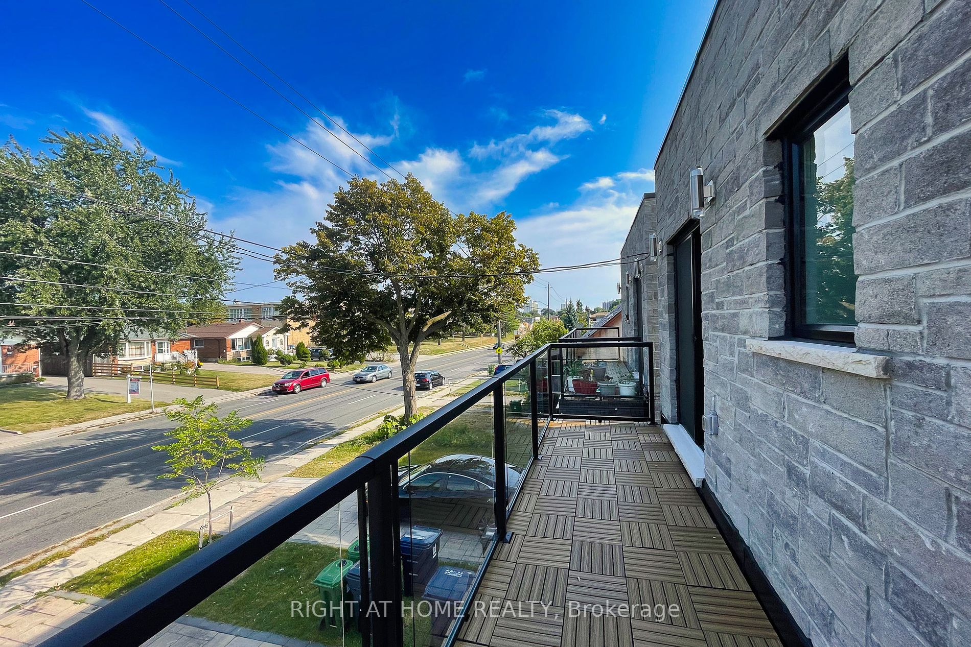 574b Pharmacy Ave Property Photo 22