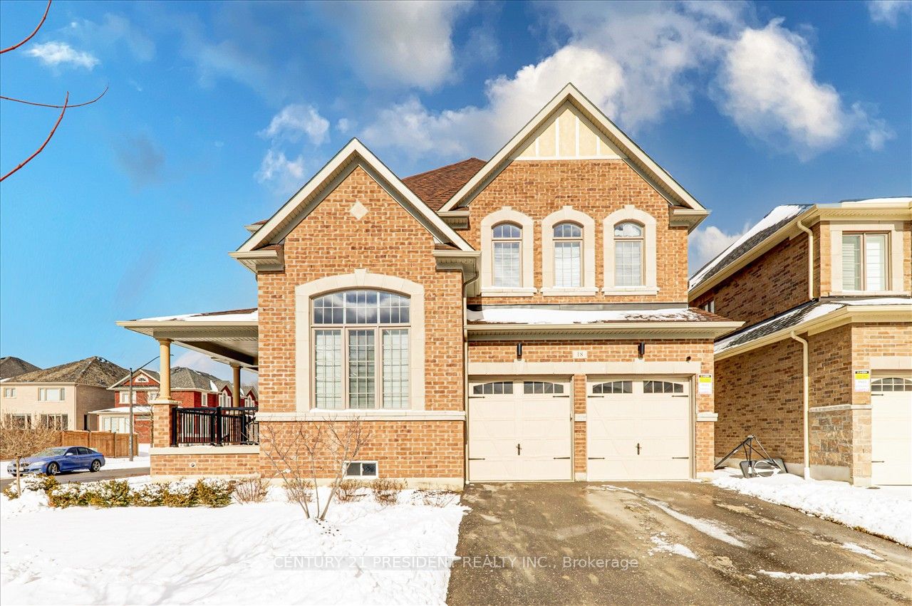 18 Blenheim Circ Property Photo 1
