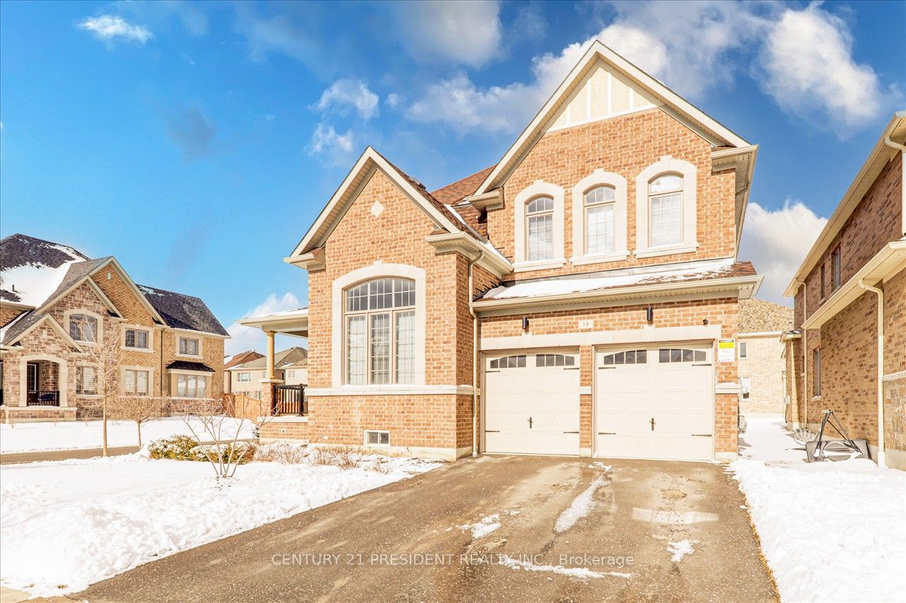 18 Blenheim Circ Property Photo 3
