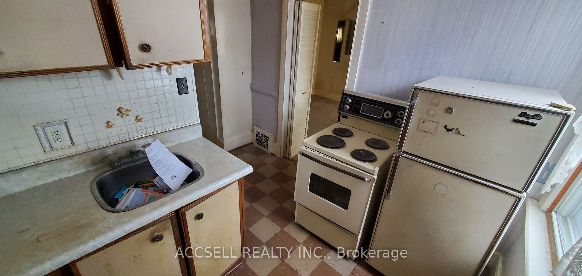 48 Bellefair Ave Property Photo 6