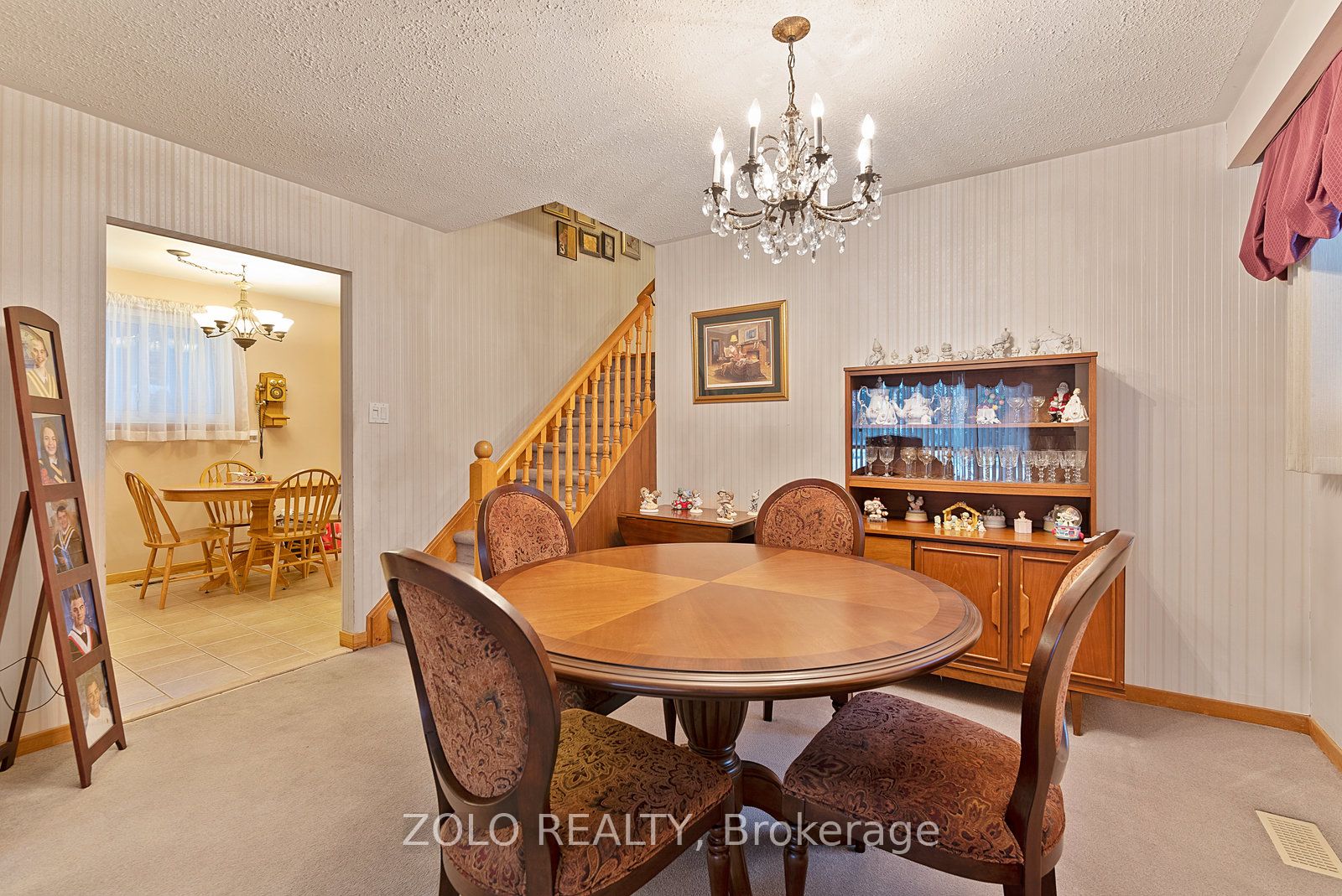 656 Sheppard Ave Property Photo 6