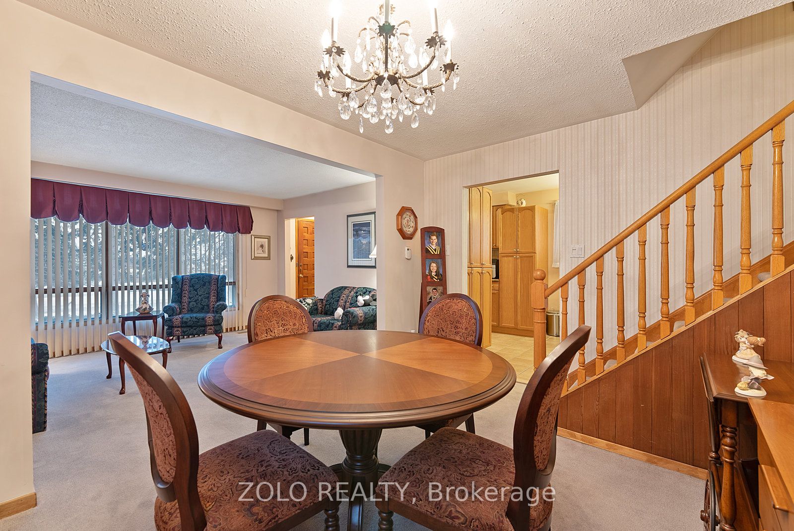 656 Sheppard Ave Property Photo 7
