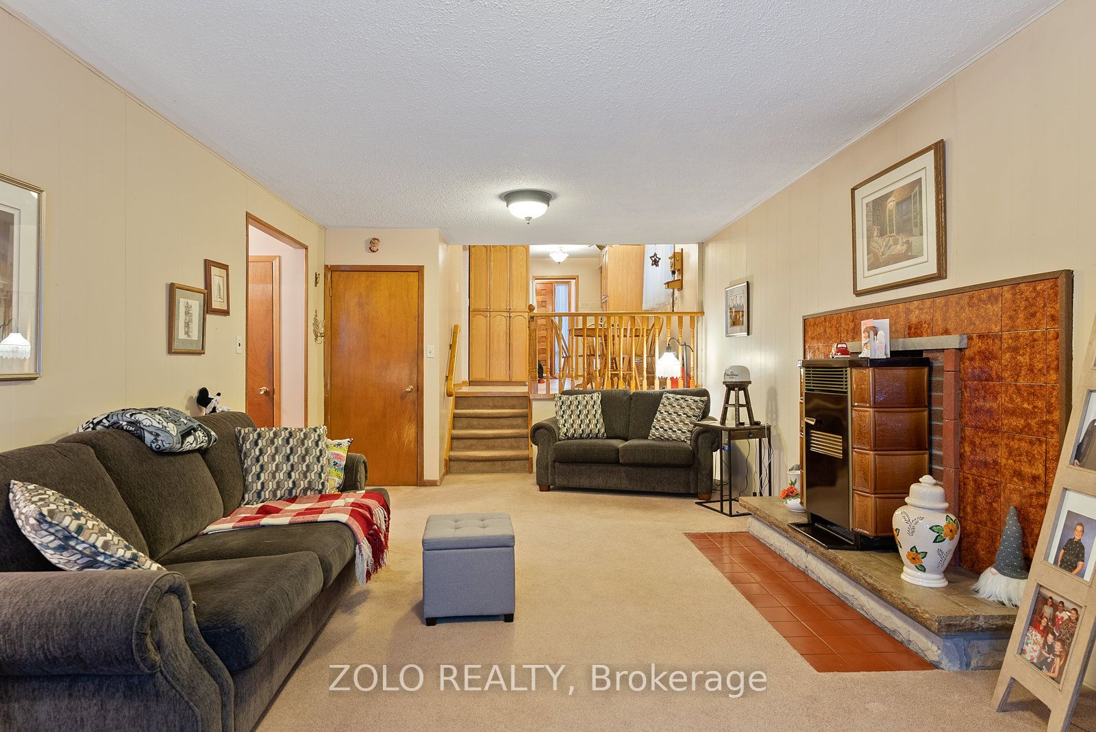 656 Sheppard Ave Property Photo 13