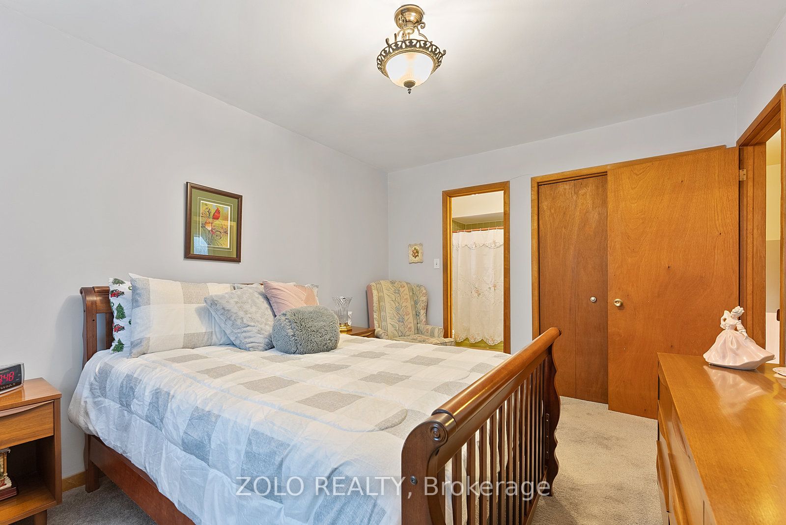 656 Sheppard Ave Property Photo 20