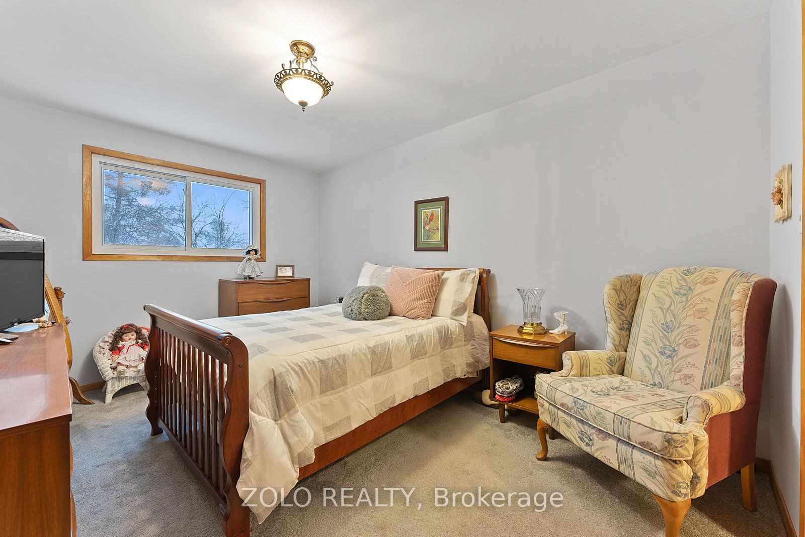 656 Sheppard Ave Property Photo 21