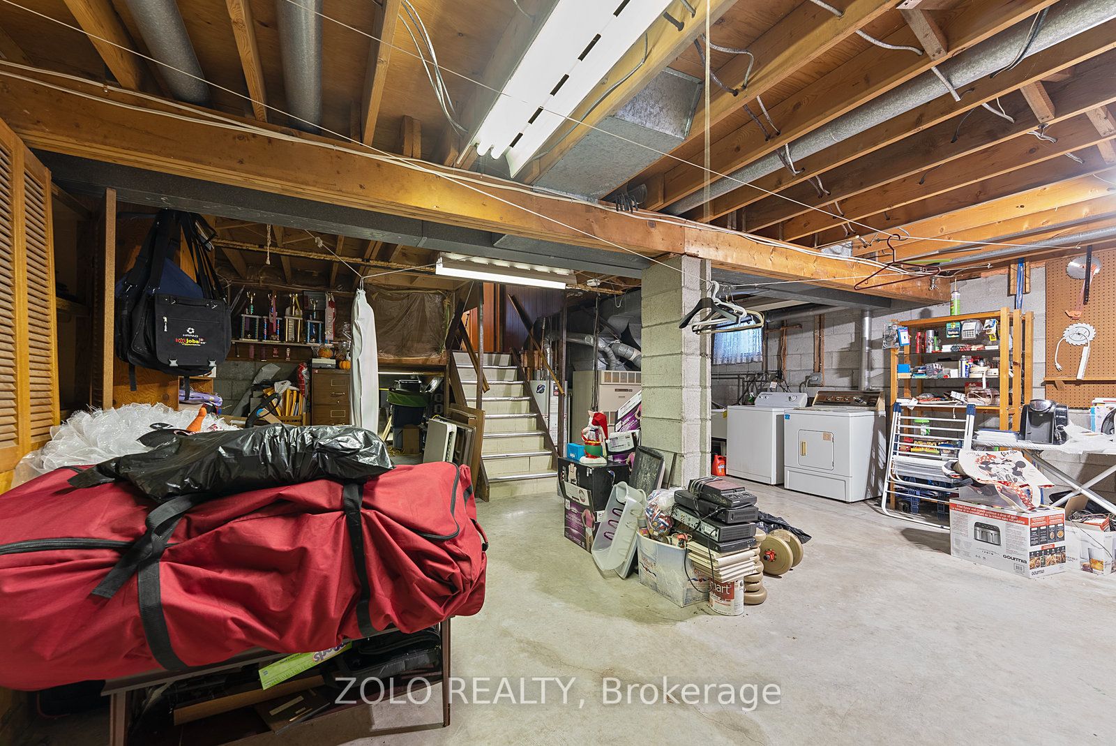 656 Sheppard Ave Property Photo 28