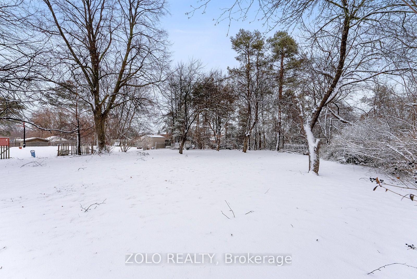 656 Sheppard Ave Property Photo 32