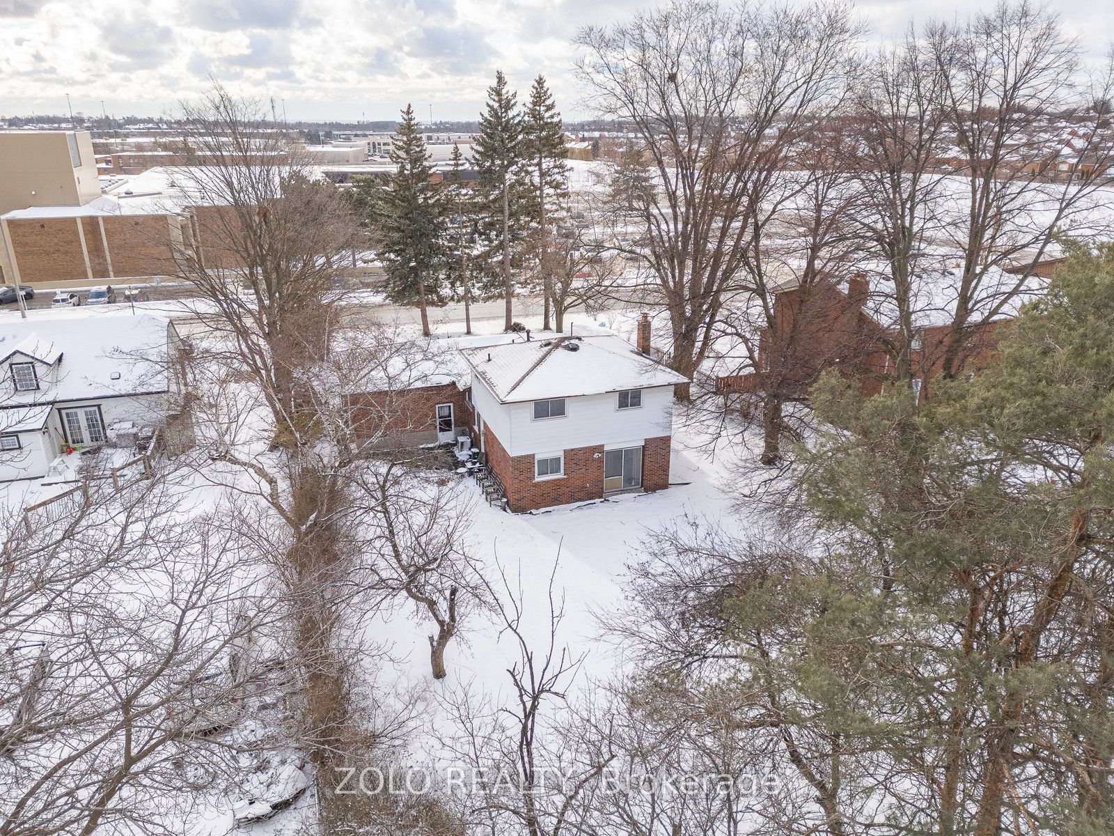 656 Sheppard Ave Property Photo 37