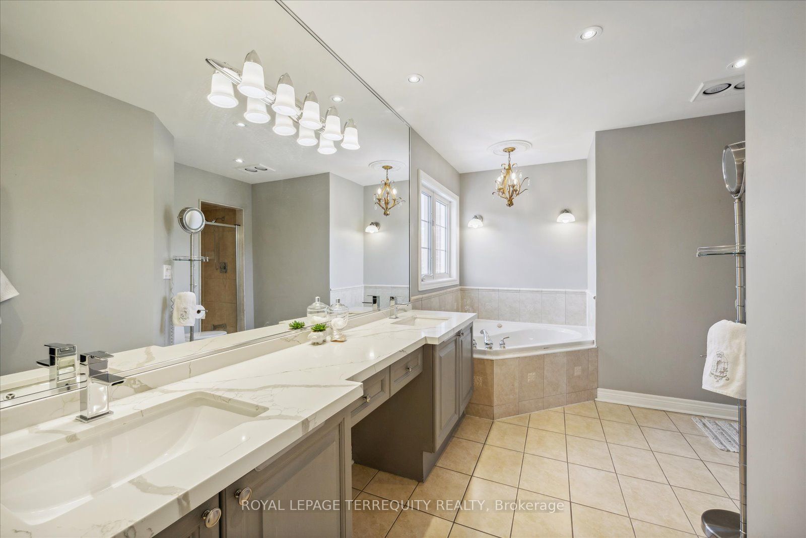 12 Fabrizio Crt Property Photo 17
