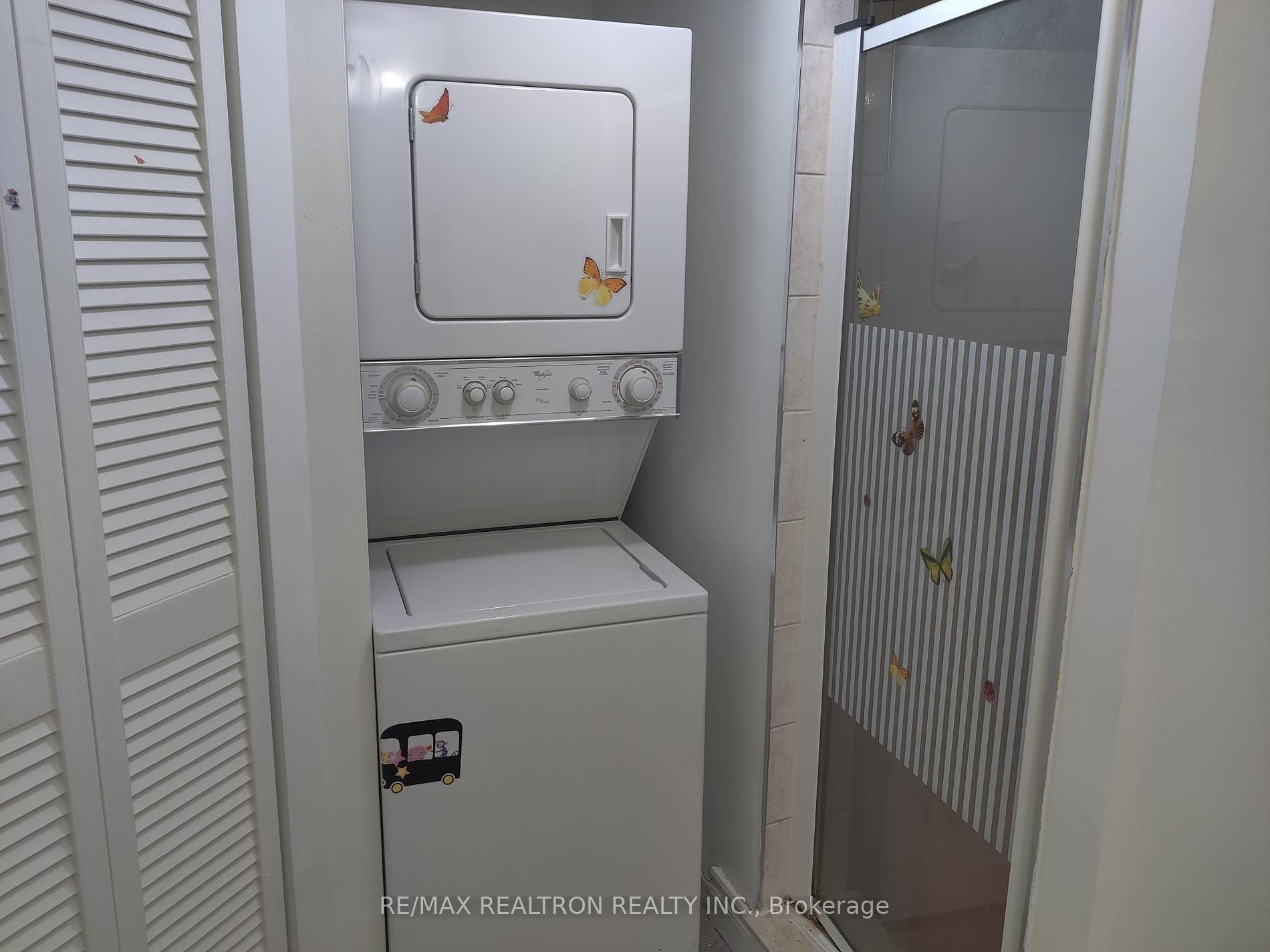 150 Alton Towers Circ 10 Property Photo 16