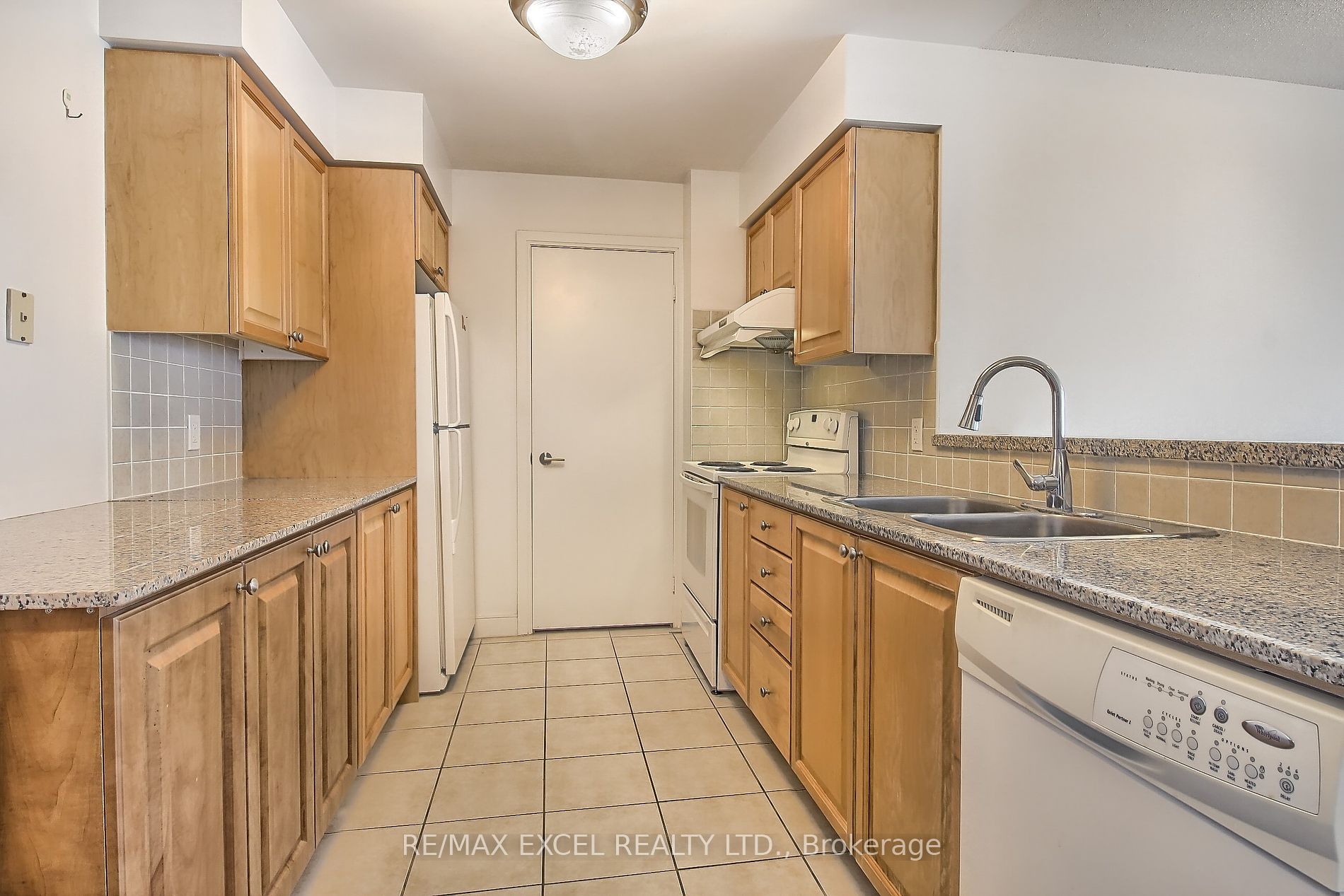 238 Bonis Ave 05 Property Photo 12