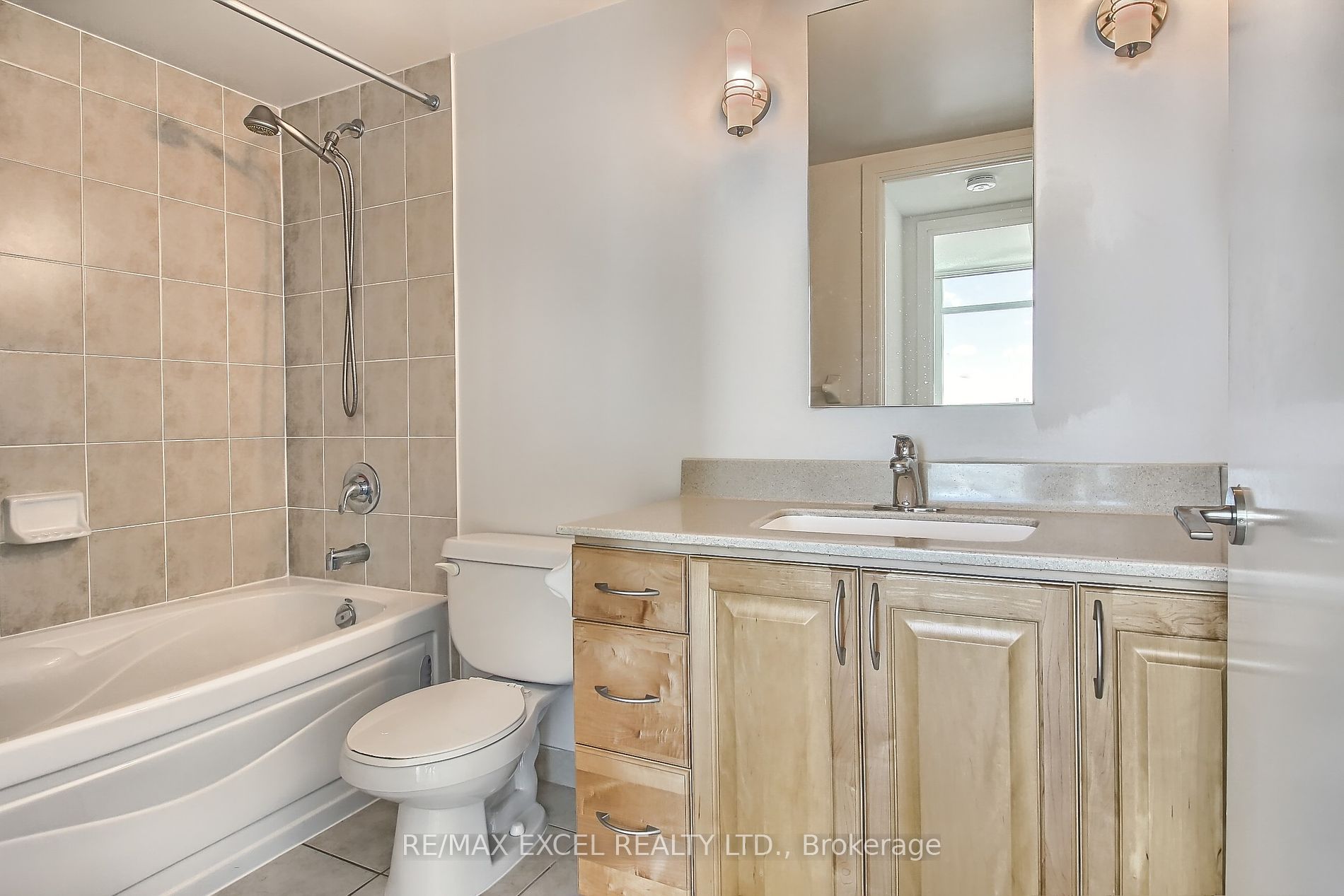 238 Bonis Ave 05 Property Photo 28