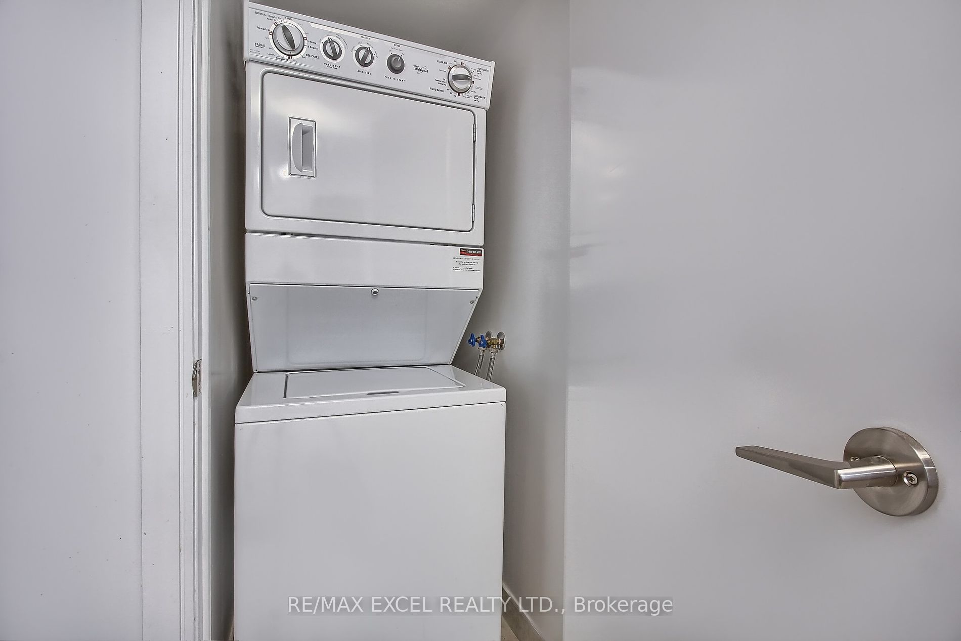 238 Bonis Ave 05 Property Photo 30