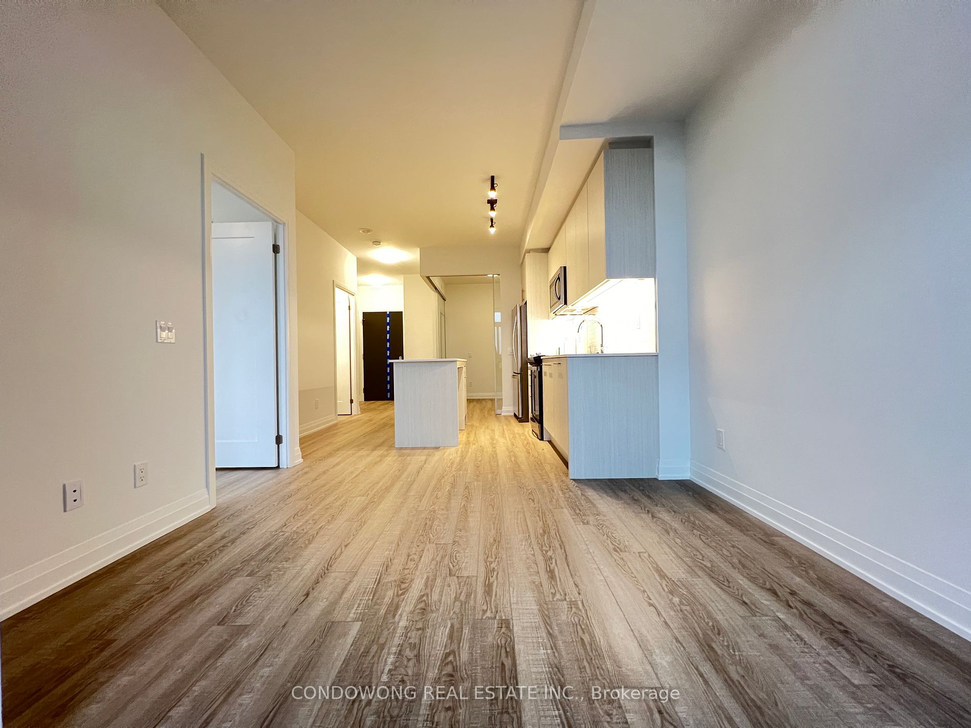 286 Main St 10 Property Photo 12