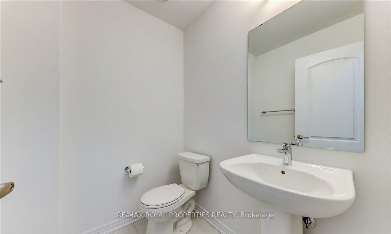 1091 Lockie Dr Property Photo 6