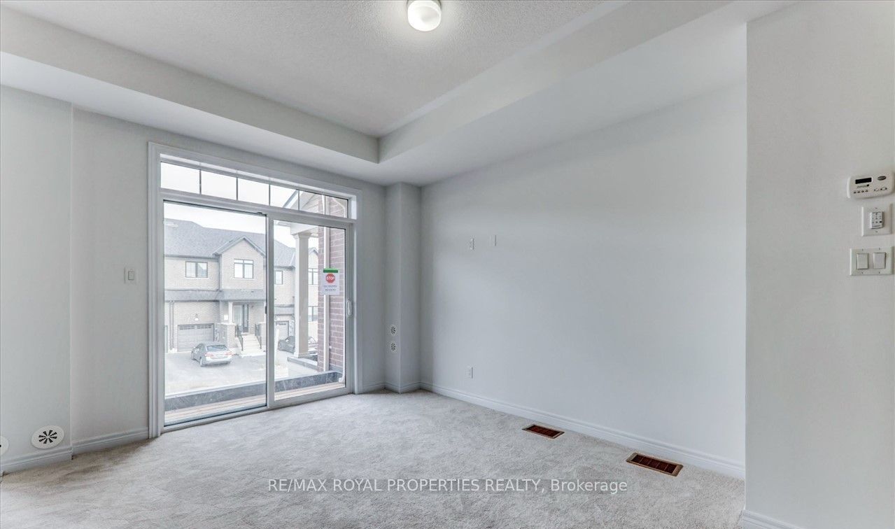1091 Lockie Dr Property Photo 11