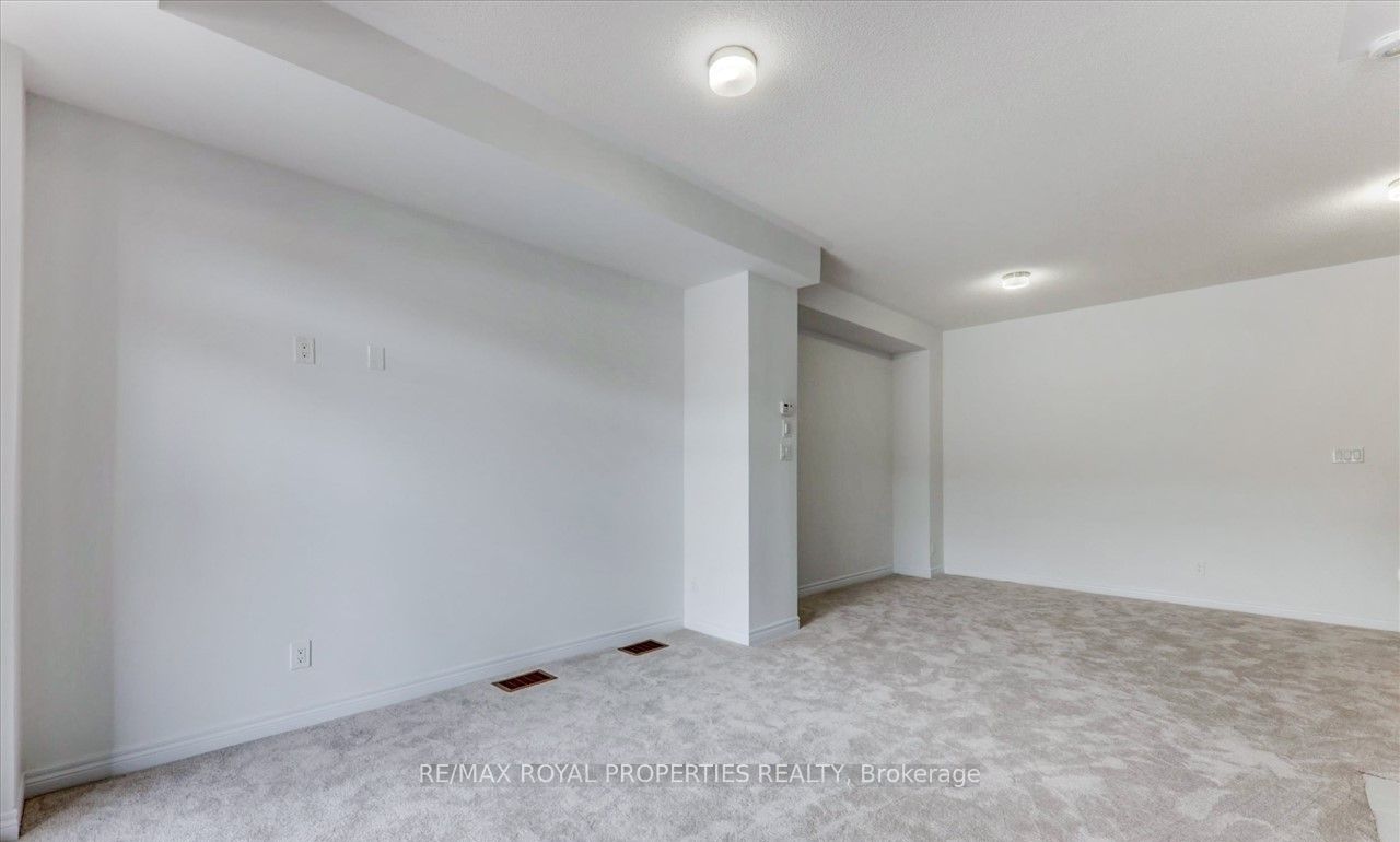 1091 Lockie Dr Property Photo 12