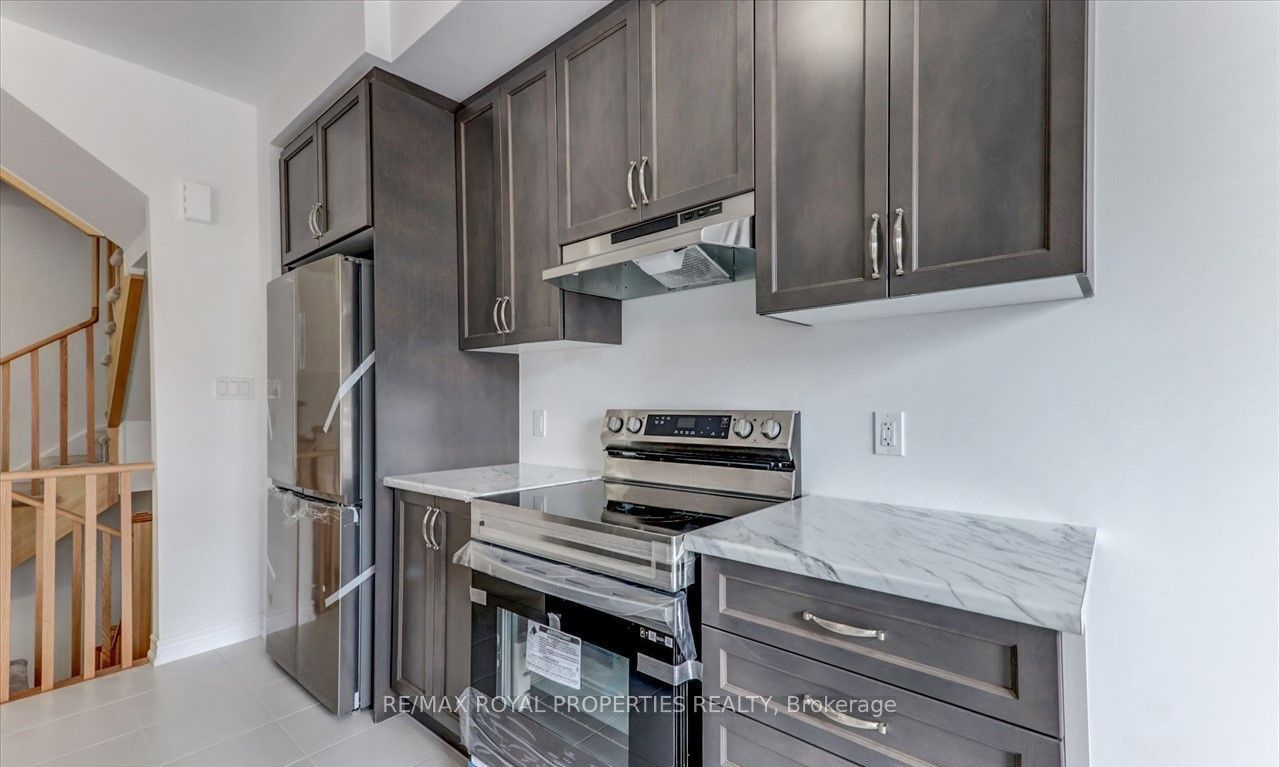 1091 Lockie Dr Property Photo 16