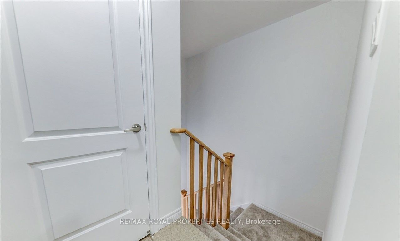 1091 Lockie Dr Property Photo 19