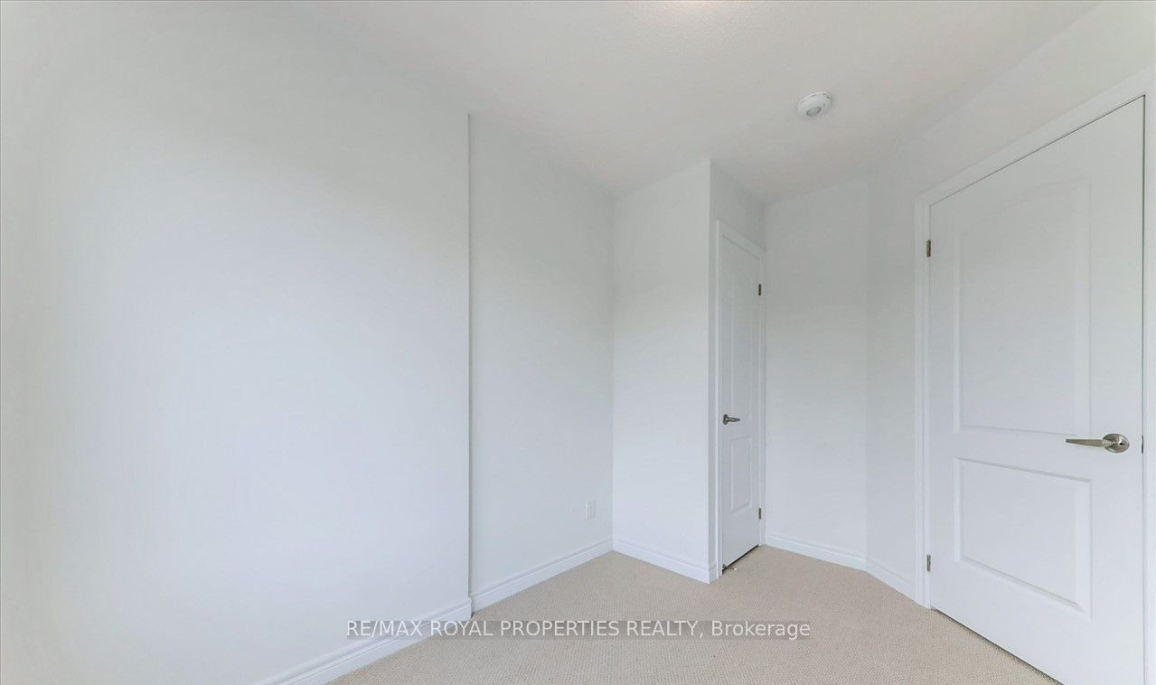 1091 Lockie Dr Property Photo 25