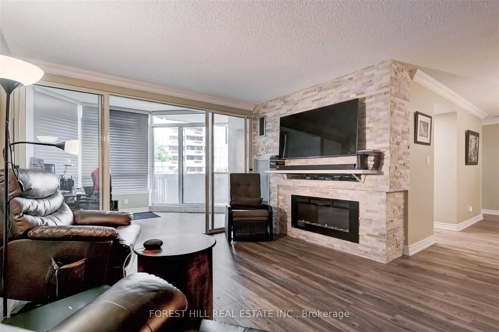 275 Bamburgh Circ 1 Property Photo 5