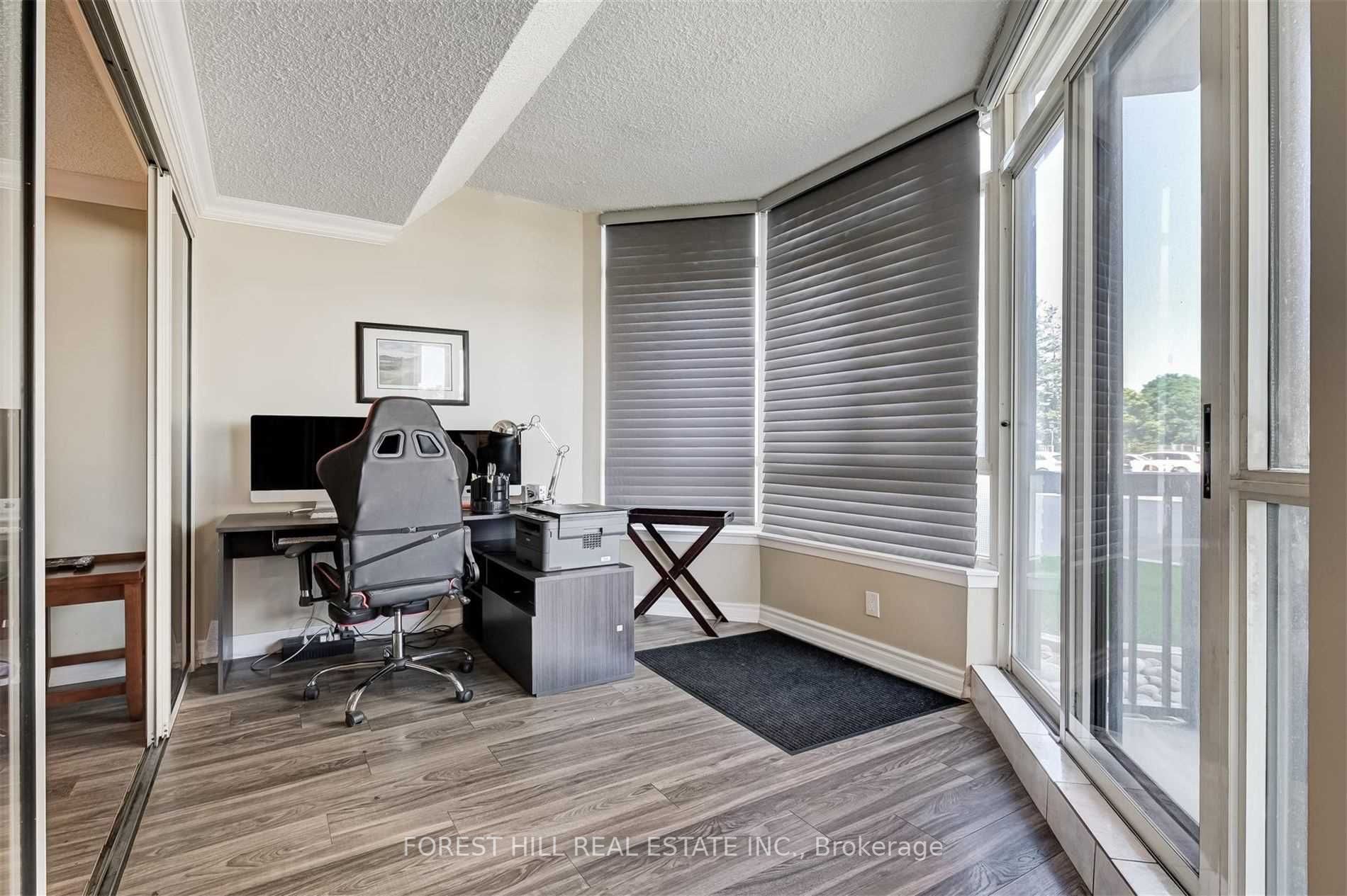 275 Bamburgh Circ 1 Property Photo 10