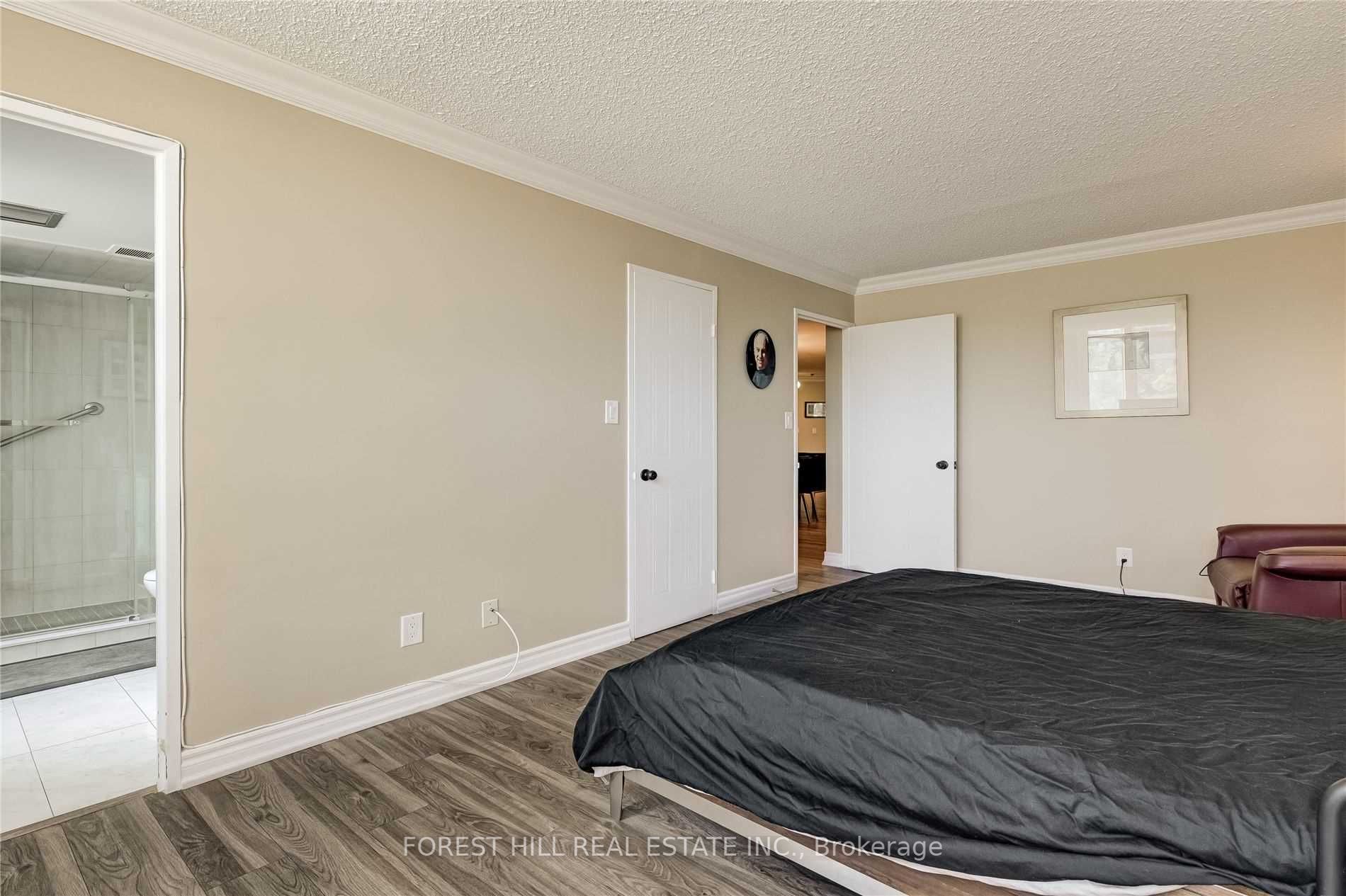 275 Bamburgh Circ 1 Property Photo 18