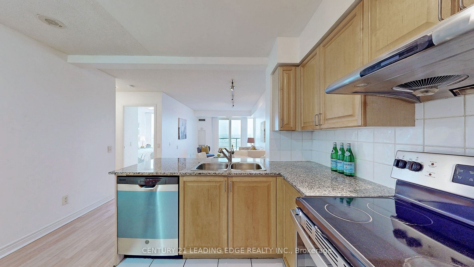 83 Borough Dr 1 Property Photo 22