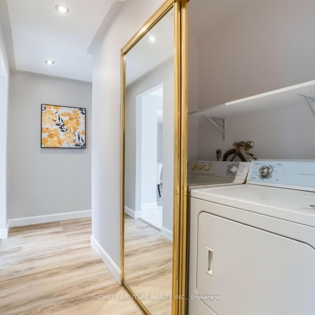 717 King St W Property Photo 10