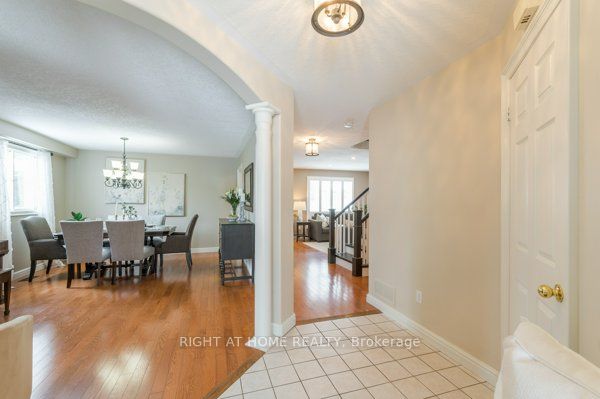 320 Ryerson Cres Property Photo 6
