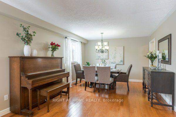 320 Ryerson Cres Property Photo 7