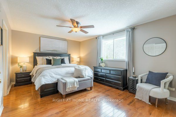 320 Ryerson Cres Property Photo 22