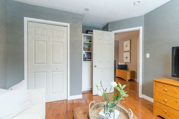 320 Ryerson Cres Property Photo 26