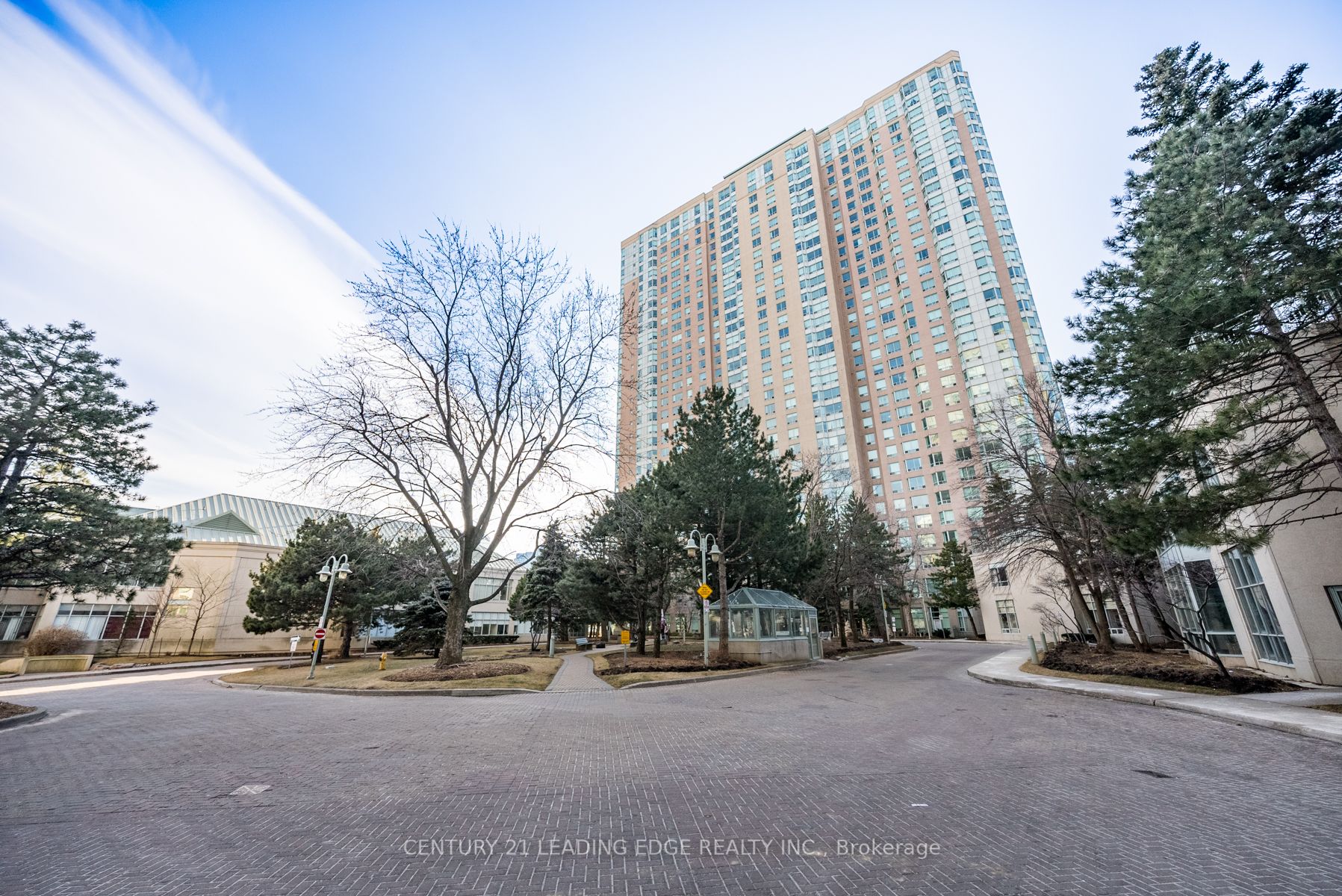 88 Corporate Dr 20 Property Photo 1
