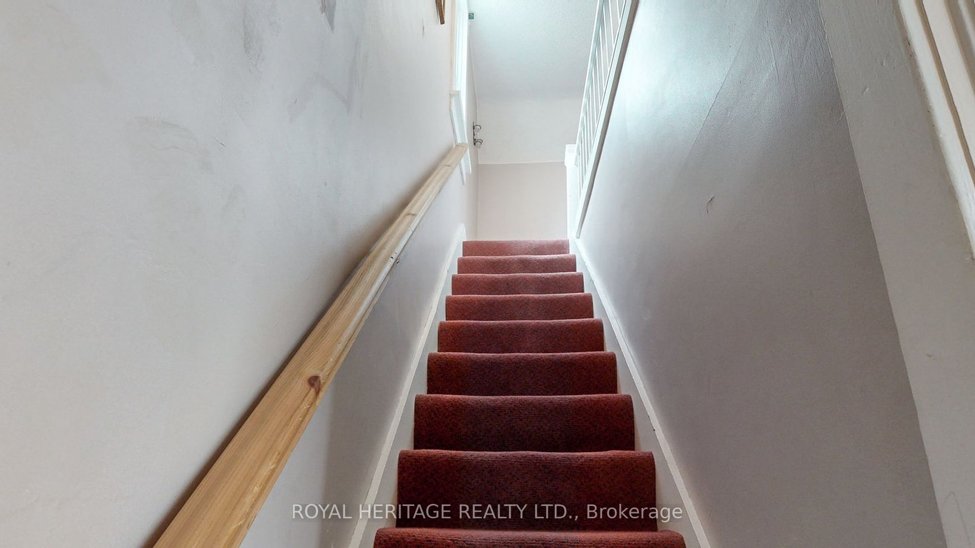 43 Gladstone Ave Property Photo 6
