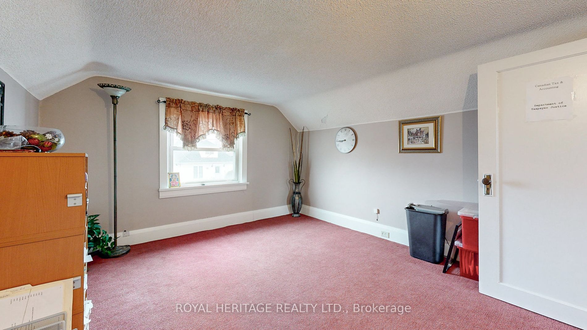 43 Gladstone Ave Property Photo 11
