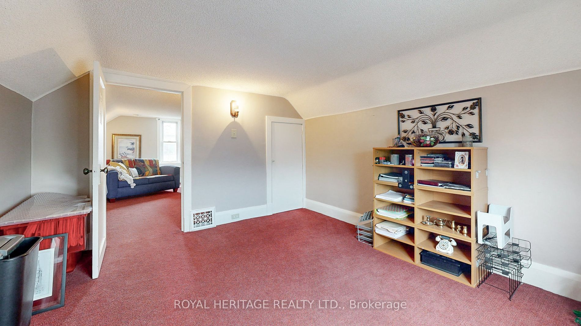 43 Gladstone Ave Property Photo 12