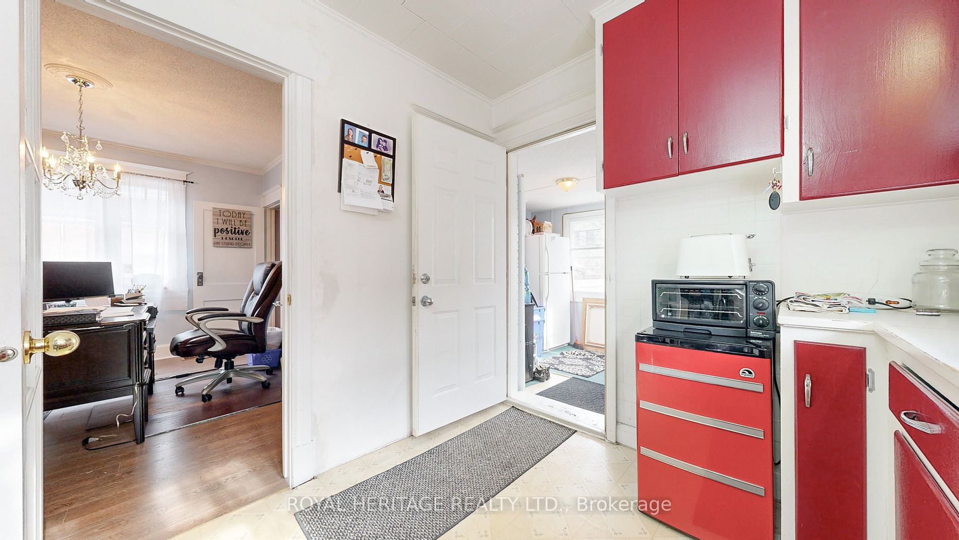 43 Gladstone Ave Property Photo 34