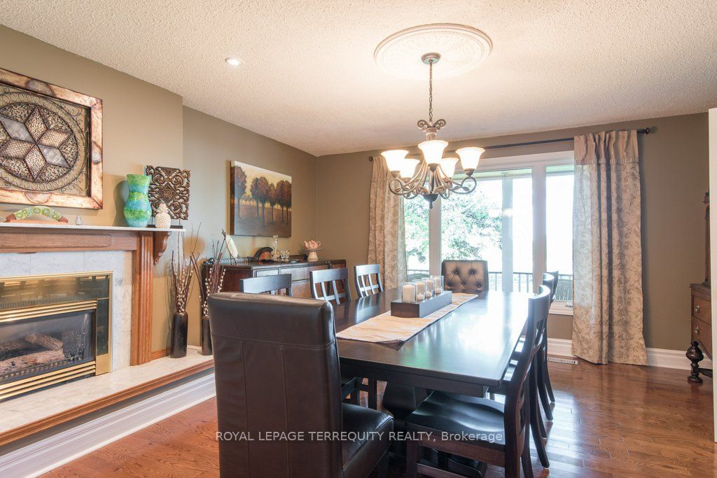 7411 Cochrane St N Property Photo 14