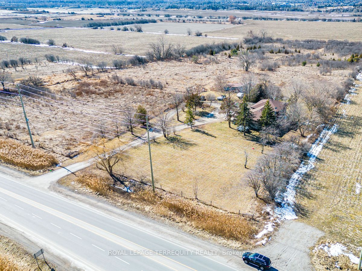 2676 Harmony Rd N Property Photo 6