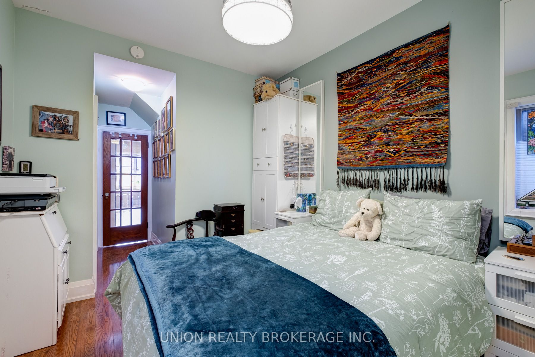 11 Ellerbeck St Property Photo 25